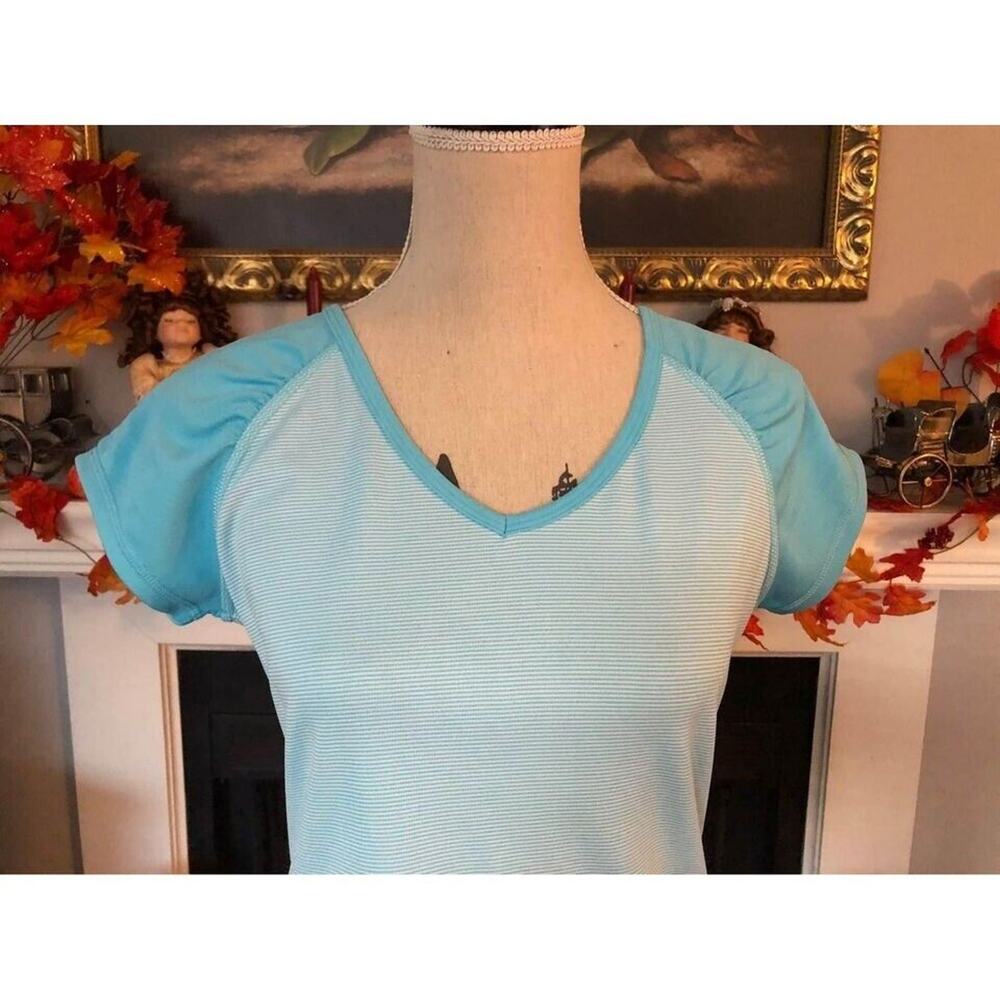 The North Face Women’s Polyester Shirt Blouse Size Medium